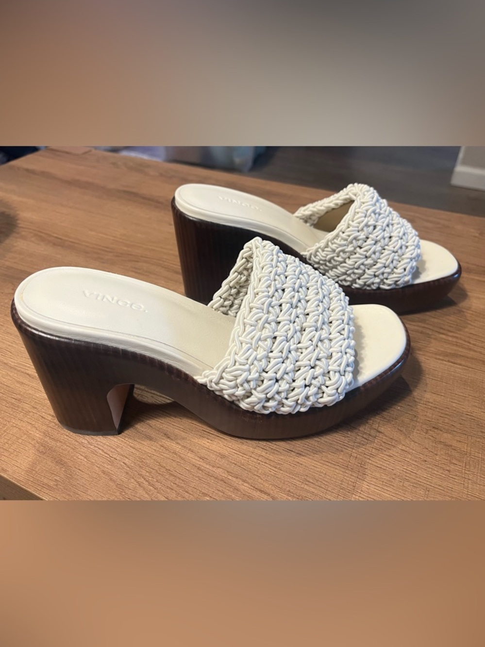 NEW Vince Nicki Wht Crochet Platform Heel Slide Mule Clog Sandals Size 8